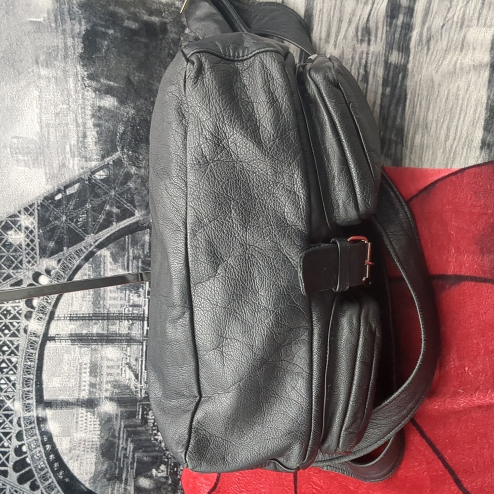 Pele Che Coco Black Leather Bag - Picture 7 of 14
